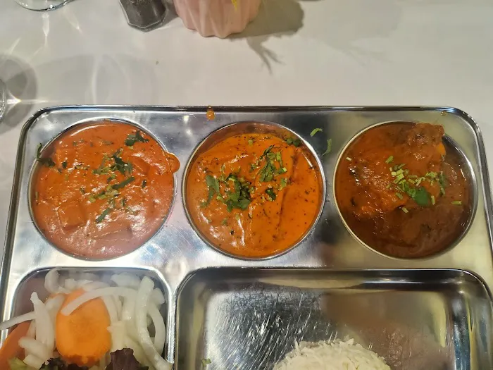 Royal Spice Indian Restaurant 4