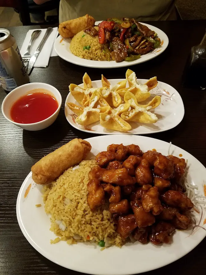 Happy Wok-Chinese Restaurant 4