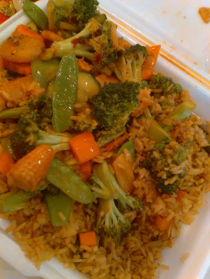 Happy Wok-Chinese Restaurant 8