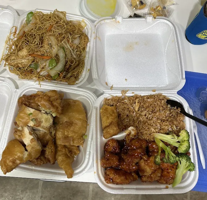 Ten Yen Restaurant 7