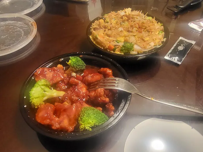 Wok and Roll Restaurant Karaoke 4