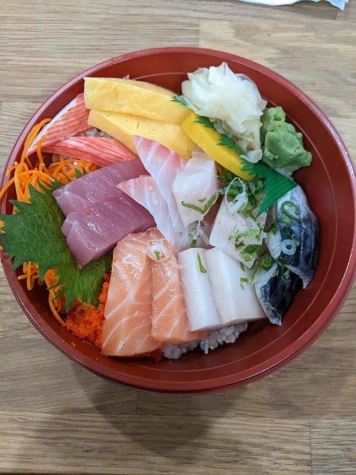 Young Chow Asian Fusion Sushi Bar 9