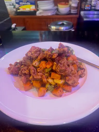 Young Chow Asian Fusion Sushi Bar 3