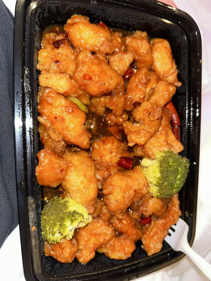 14th St Cafe Asian Bistro 8