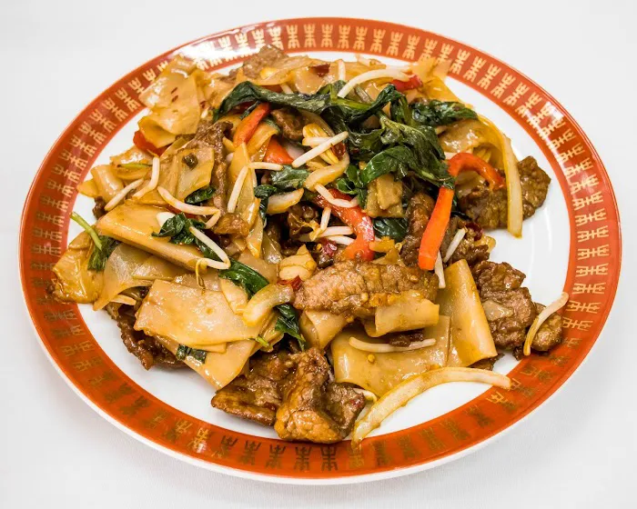 Eddie's Cafe Chinese Cuisine 8