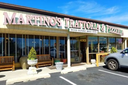 Martinos Trattoria & Pizzeria