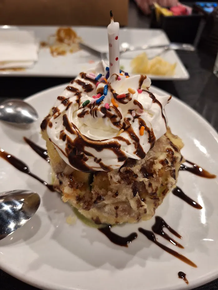Ikura Sushi & Thai Restaurant 7