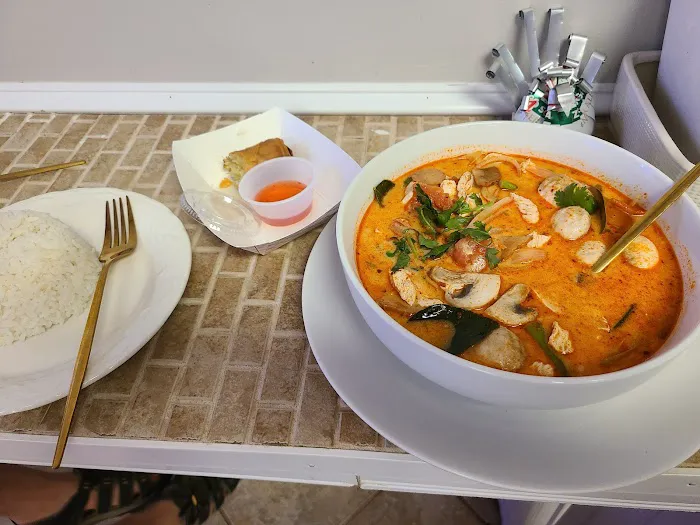NJOY THAI FOOD 5