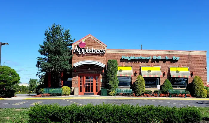 Applebee's Grill + Bar 3