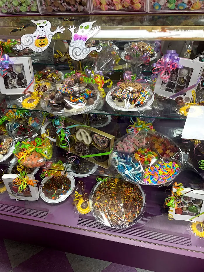 Sweets & Scoops 6