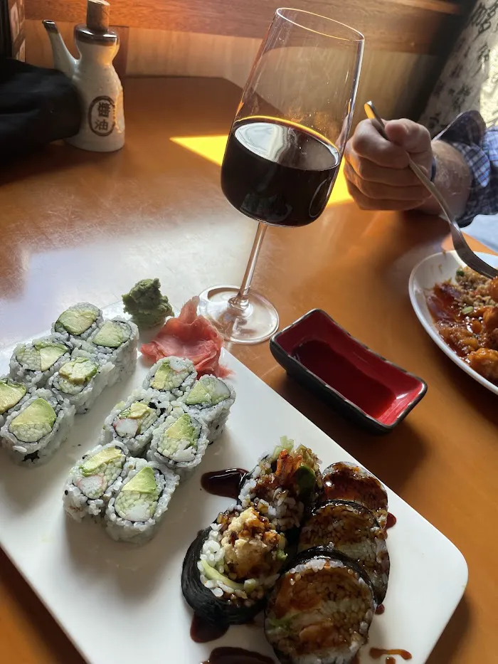 Tony's Sushi & Steakhouse 3