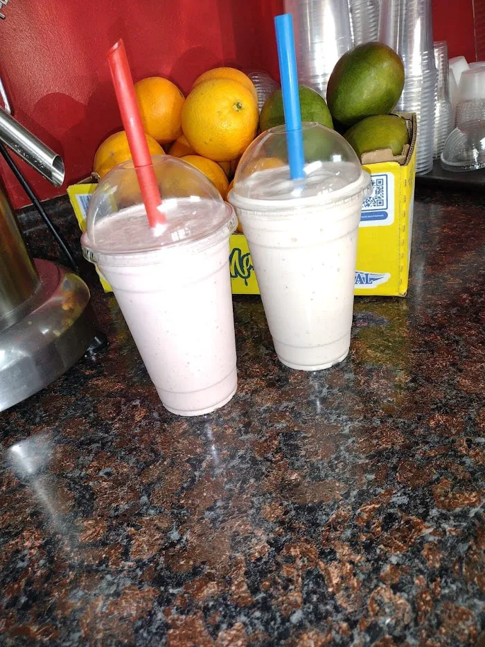 Mis Tres Banderas 9