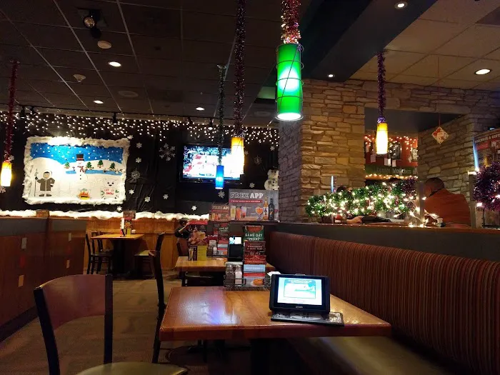 Applebee's Grill + Bar 5
