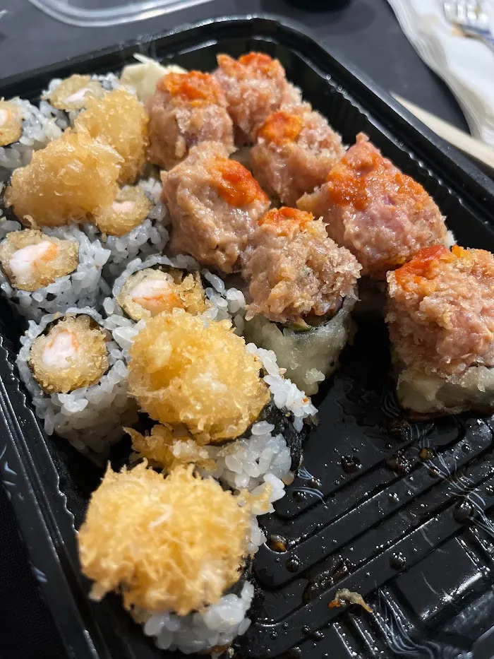 Takumi Sushi Ramen&Lounge 7
