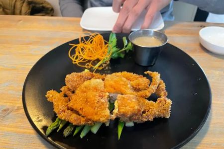 Takumi Sushi Ramen&Lounge