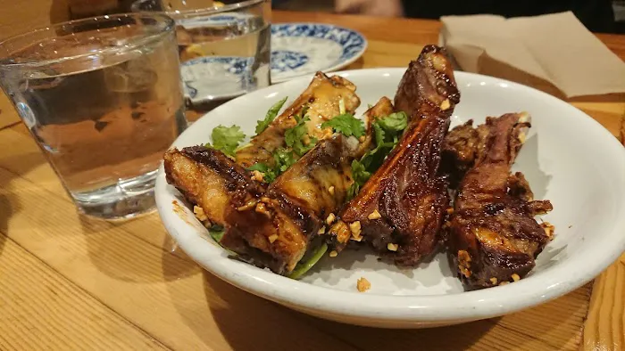 Mẹcha Noodle Bar 6