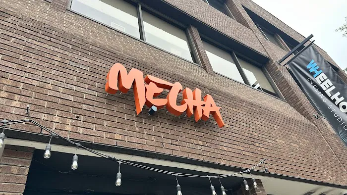 Mẹcha Noodle Bar 4