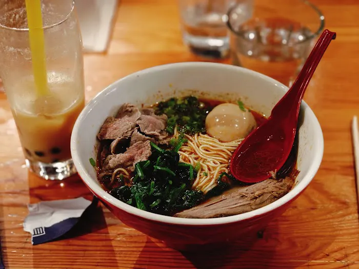 Mẹcha Noodle Bar 7