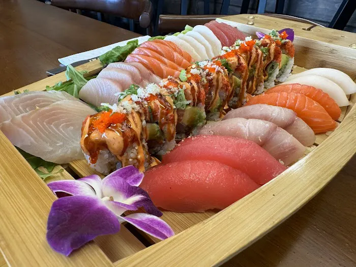 Niu Sushi & Ramen 7