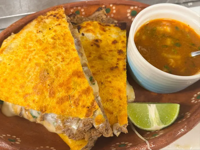 El Buen Chapin Restaurant 7