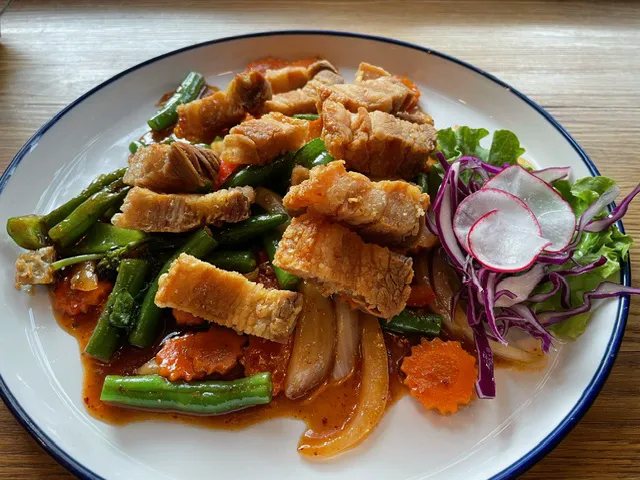 Koon Thai Restaurant 10