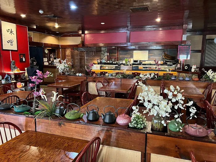 Dozo Asian Bistro & Sushi 4