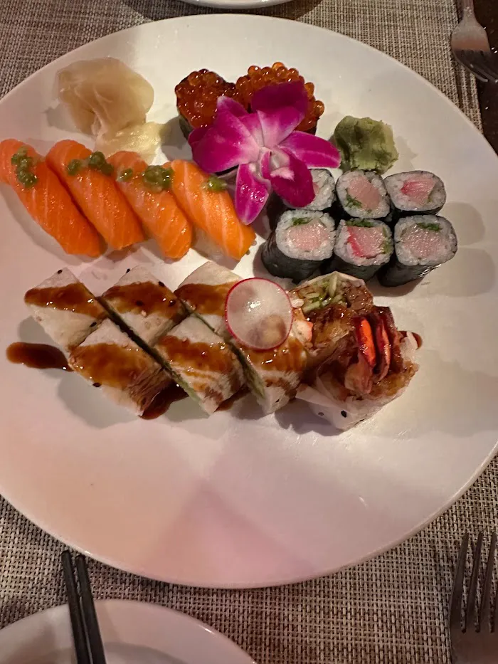 Sweet Ginger Asian Bistro&Sushi 9