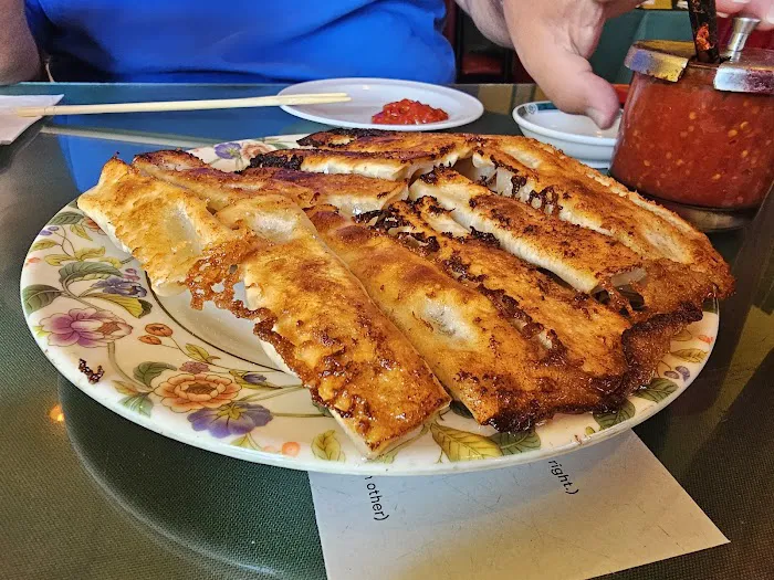 Lao Wang Noodle House 3