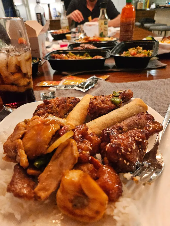 Spicy Asian Restaurant 9