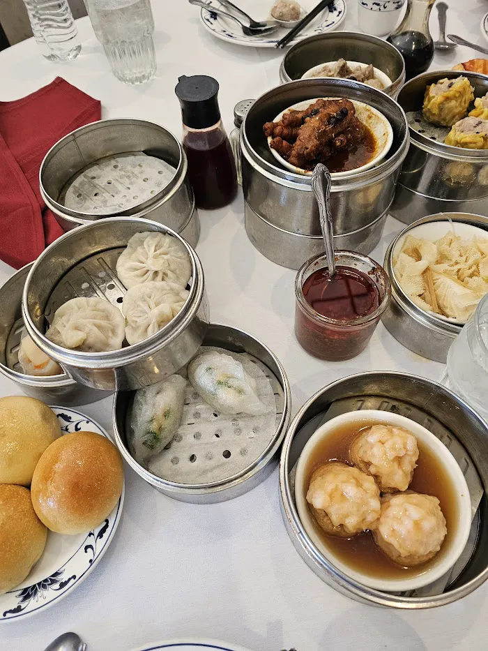 The Empress Seafood Restaurant 10