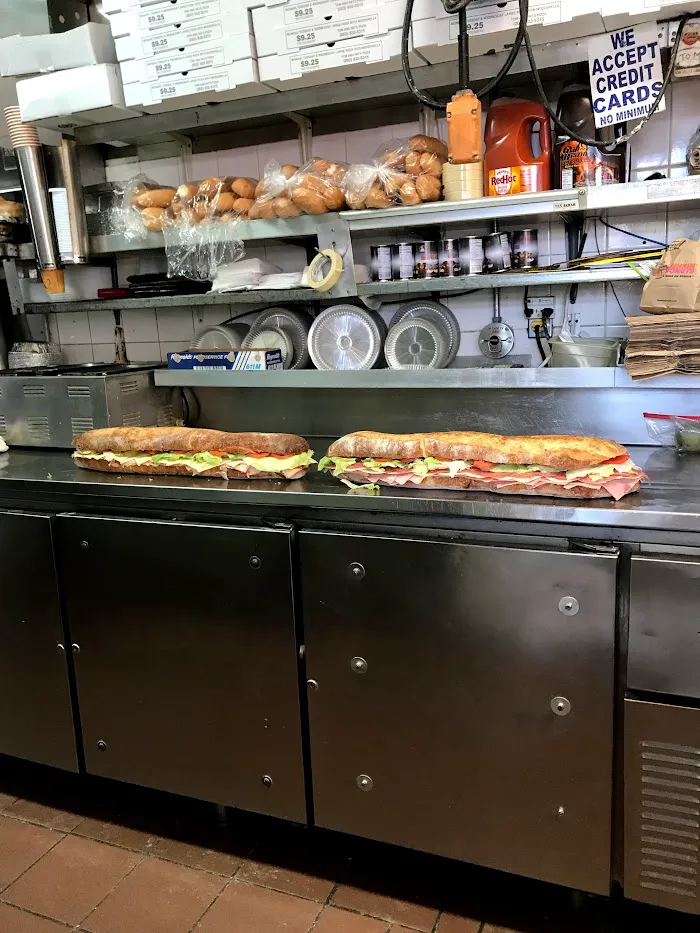 Tom & Pat's Pizza 5