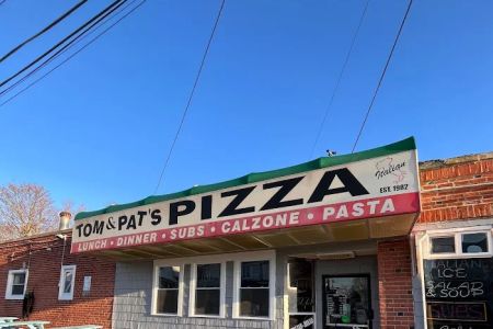 Tom & Pat's Pizza