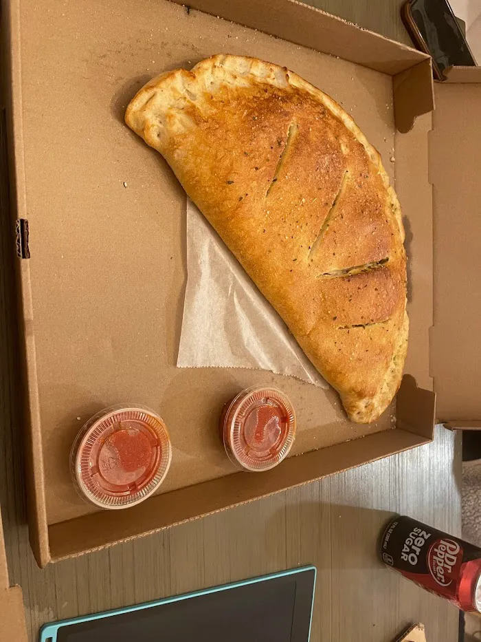 Artani’s Pizzeria - Rome 8