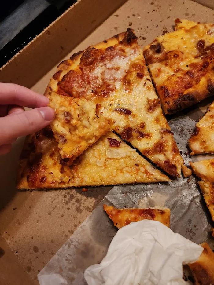 Artani’s Pizzeria - Rome 5