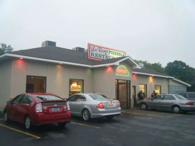 LaRoma Pizzeria & Restaurant 0
