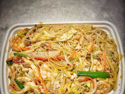 Main Moon Chinese Kitchen 0