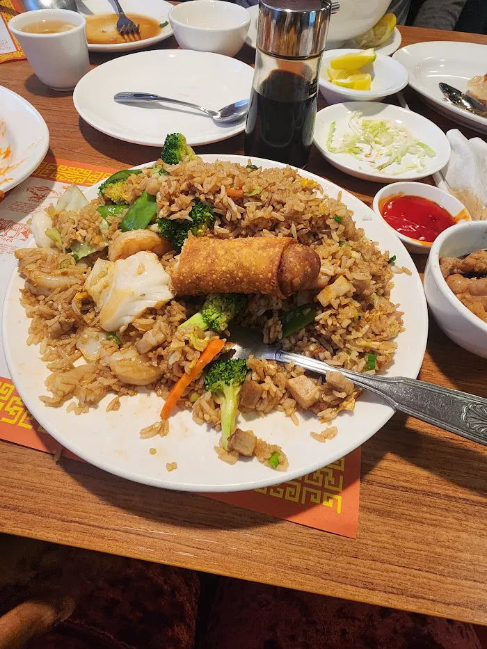 Ming-Gee Chinese Food Restaurant 10