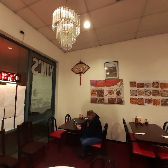 Yin's Chinese Restaurant 4