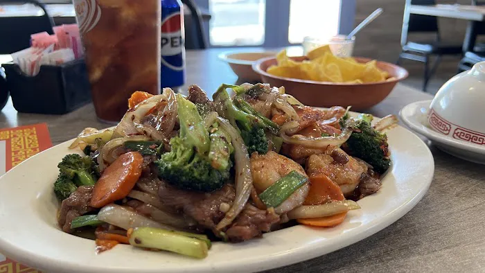 Wong's Chinese Dining 5