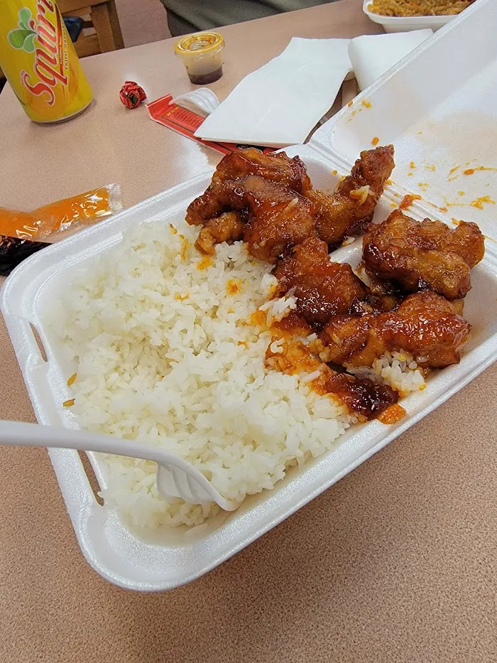 Chen and Wok Express 10