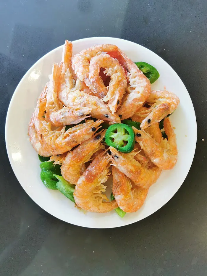 Lucky Chinese Kitchen 8