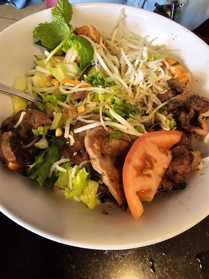 Pho 4 Queen 1