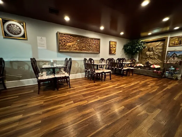 Aroma Royal Thai Cuisine 4