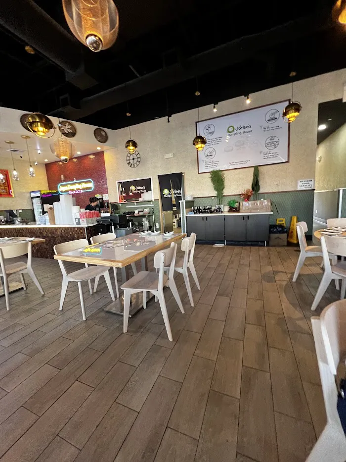 Joyee Dumpling House 9