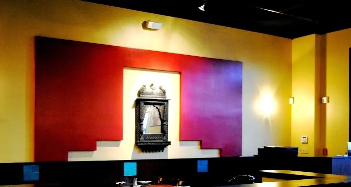 Curry & More - Indian Bistro 3
