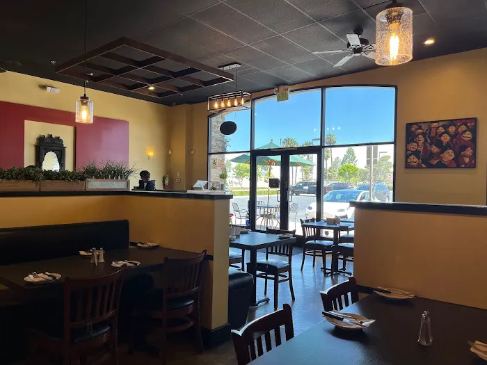 Curry & More - Indian Bistro 4