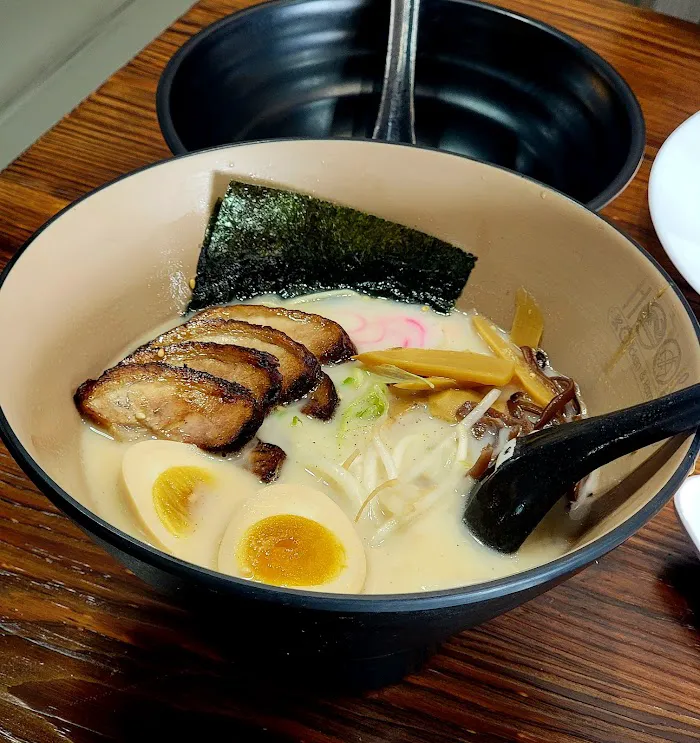 Hoolala K-Chicken & Ramen House 5