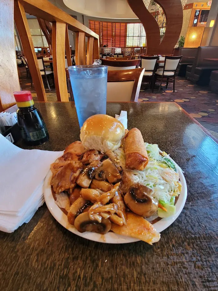 Ling's Buffet 6