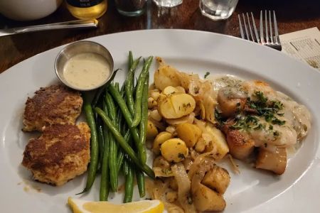3rd & Ferry Fish Market
