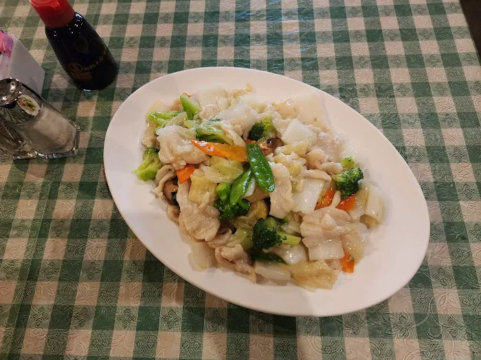 Uncle Tong's Chinese Restaurant 10